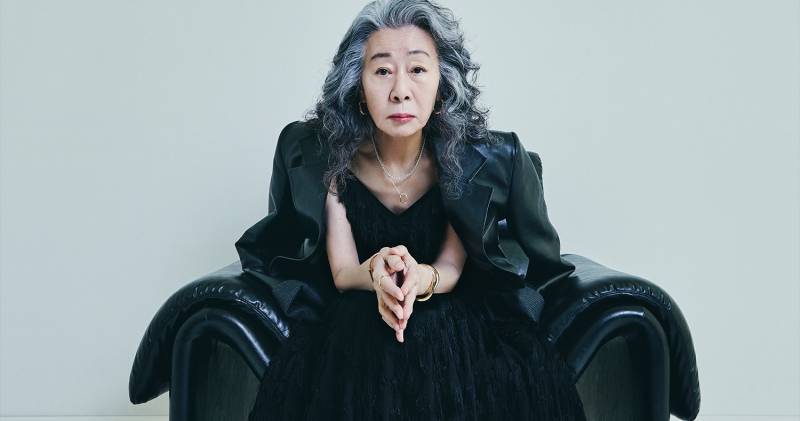 티파니와 만난 윤여정의 압도적 오라 | 하퍼스 바자 코리아