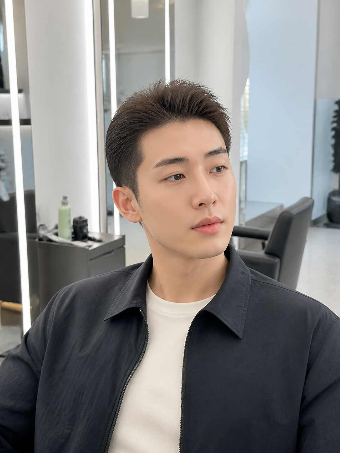 꾸안꾸 무드의 여름 남자 헤어스타일