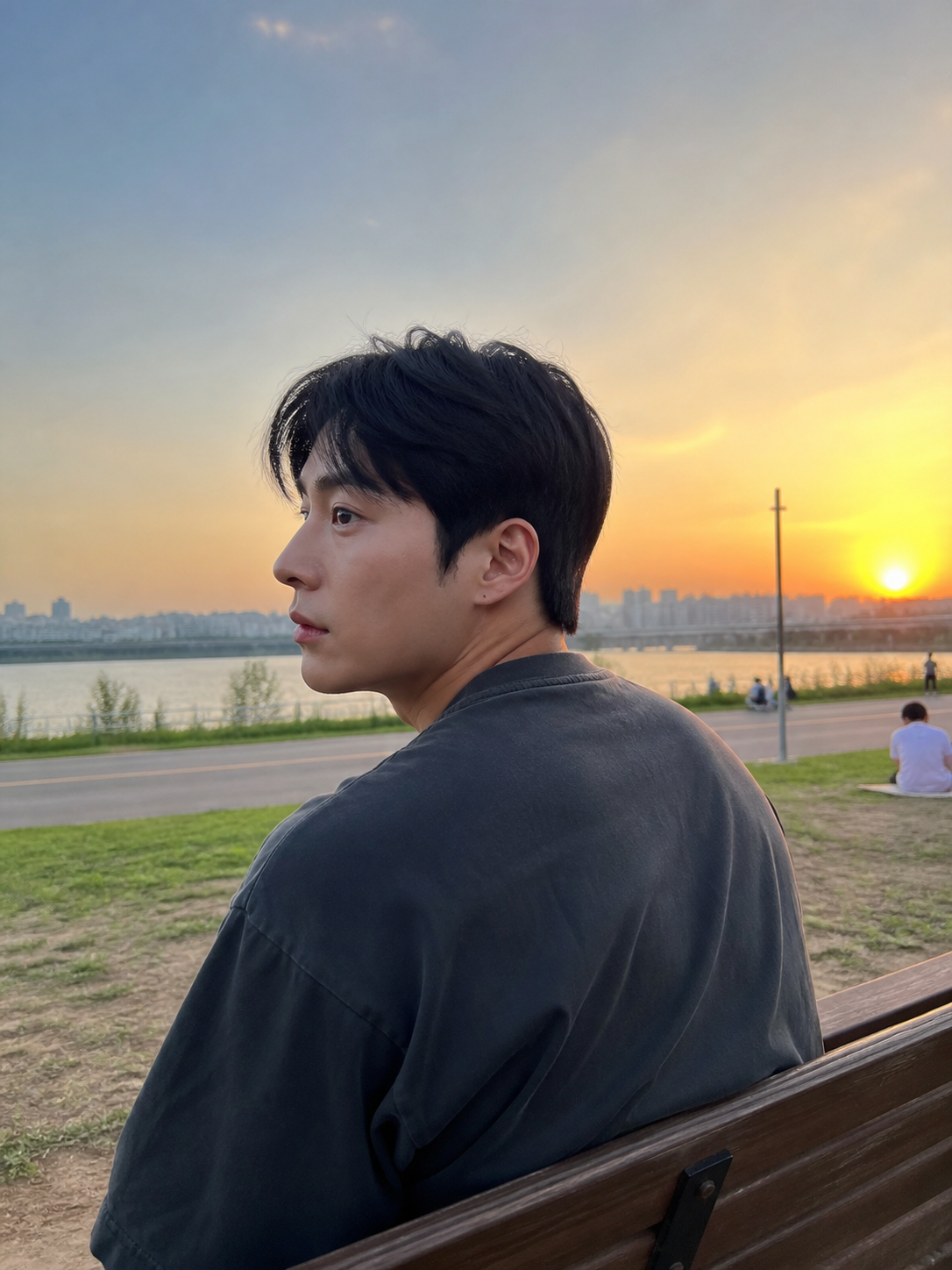 한강공원 노을 스냅, 자연스러운 볼륨이 보이는 컷