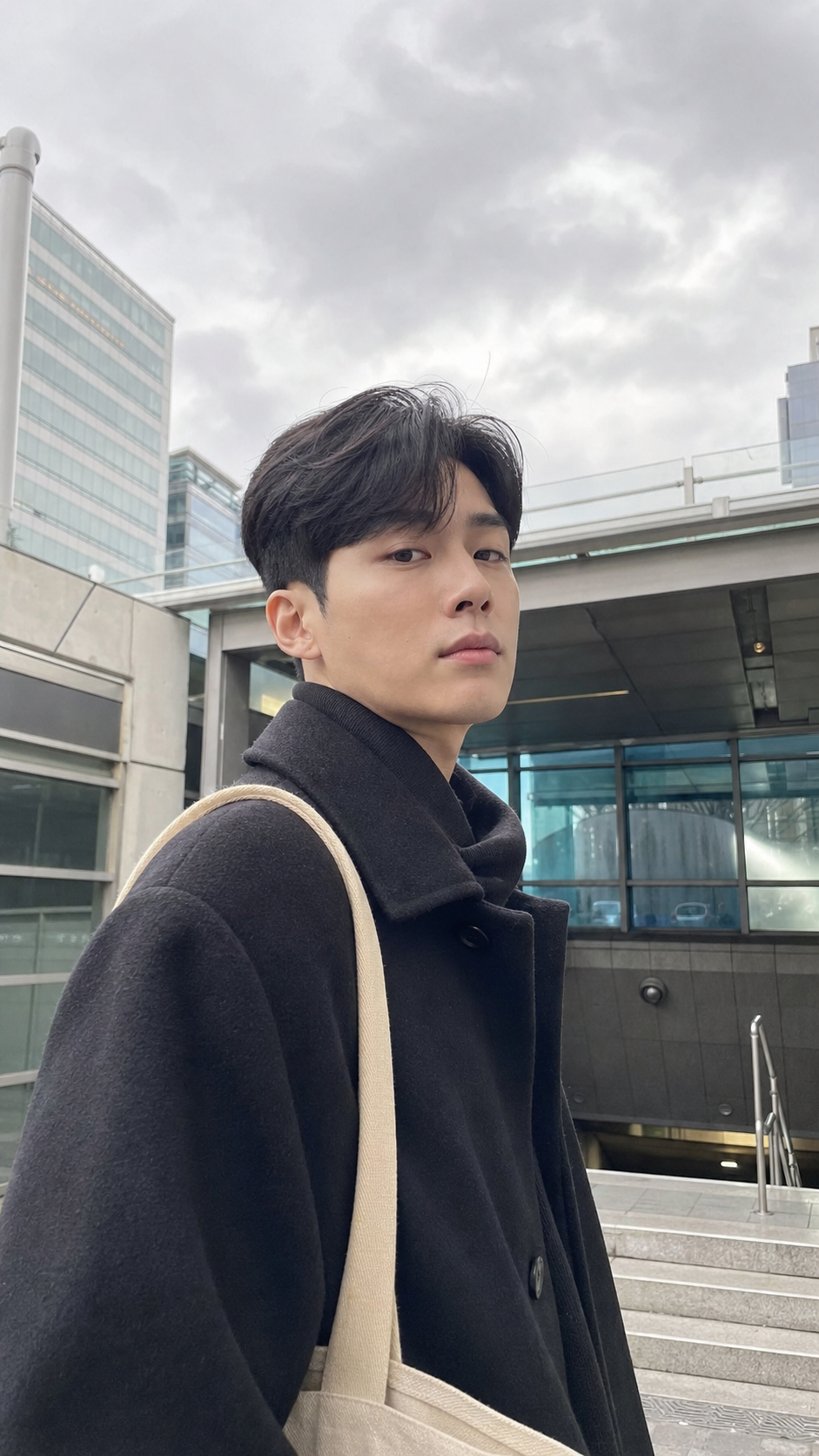 출근길에 잘 어울리는 깔끔한 남자 헤어